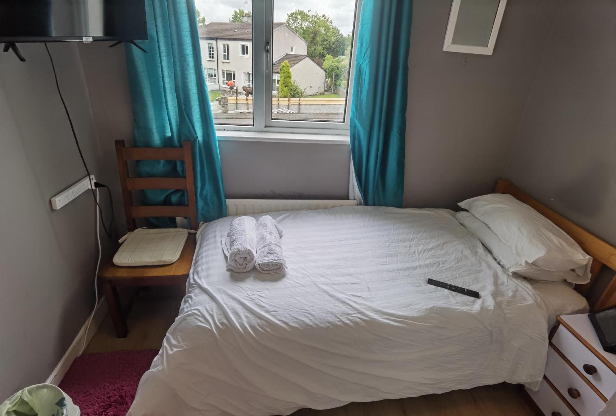 Travelmore Letterkenny Rum bild