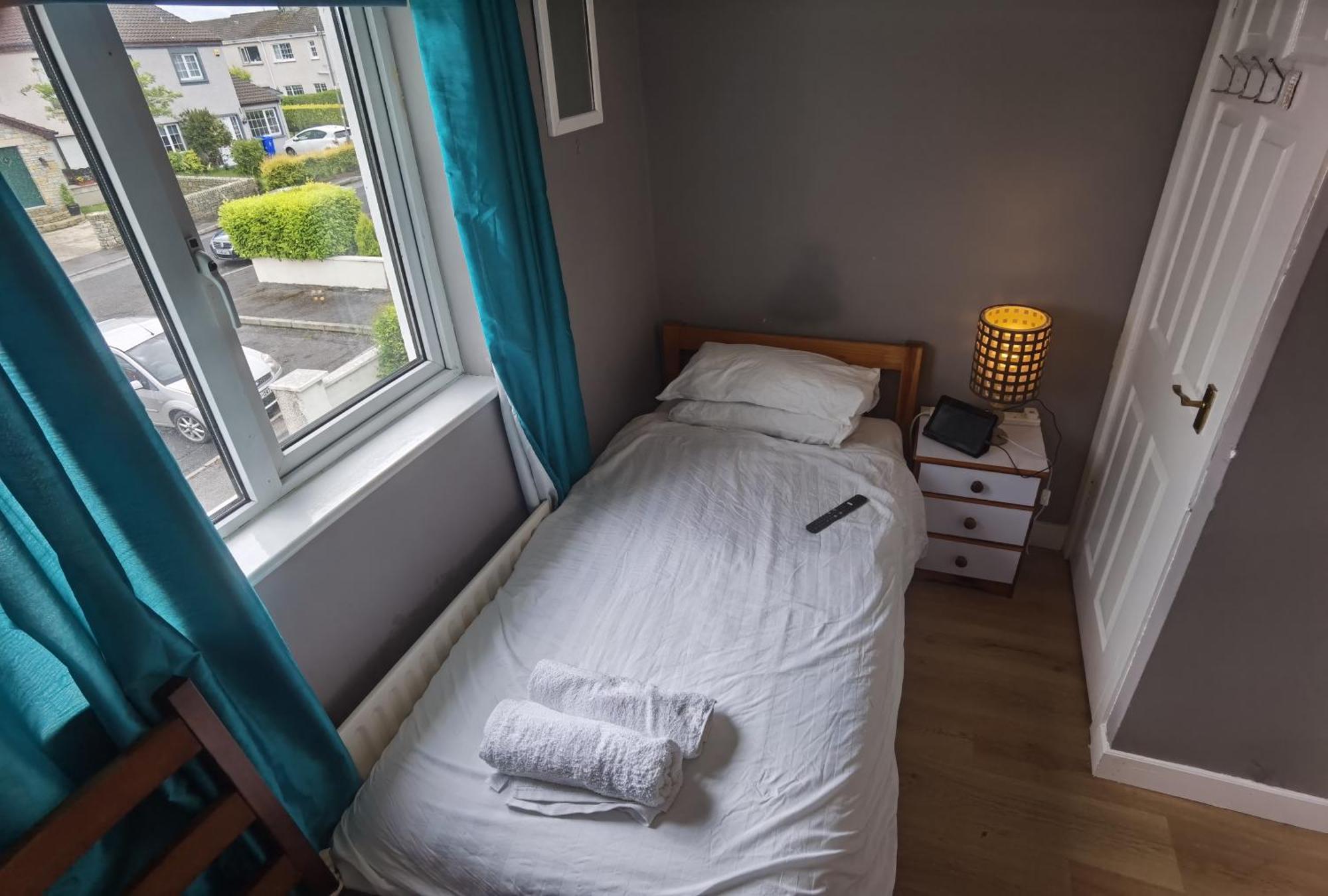 Travelmore Letterkenny Rum bild